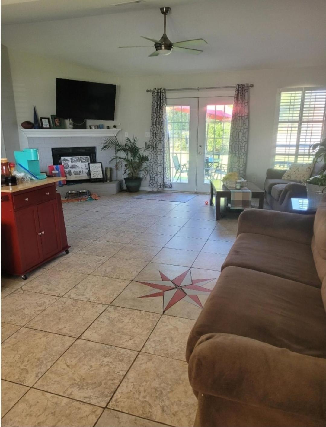 Bedroom Four Minutes From Beach Pensacola Exteriör bild