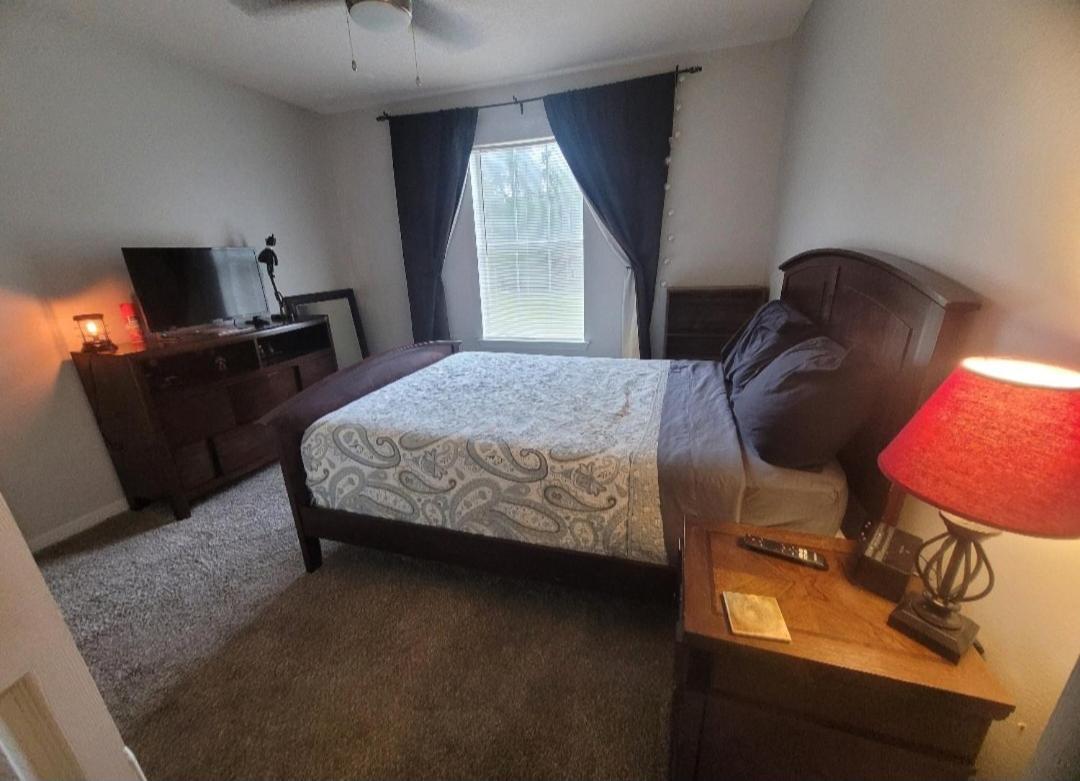 Bedroom Four Minutes From Beach Pensacola Exteriör bild