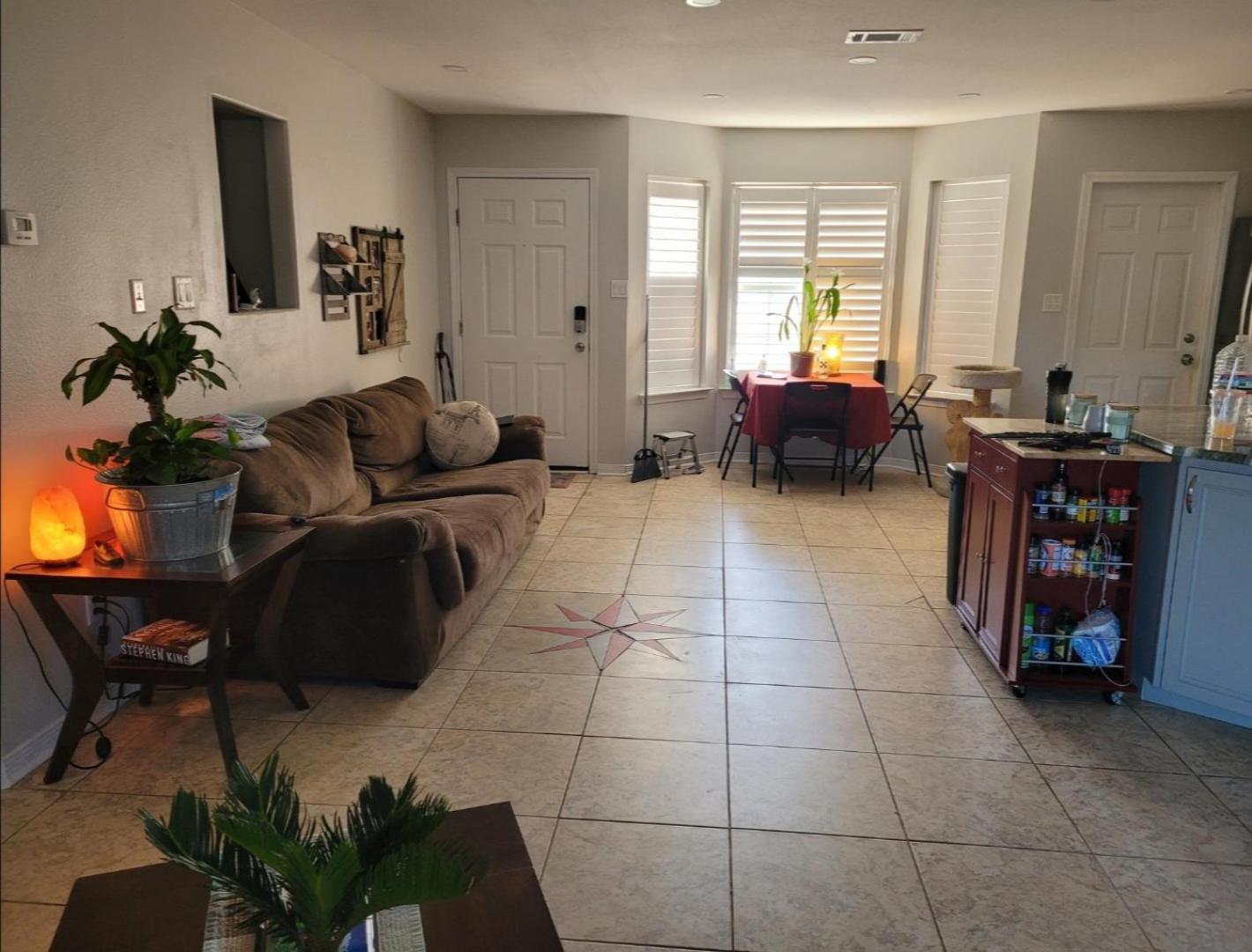 Bedroom Four Minutes From Beach Pensacola Exteriör bild