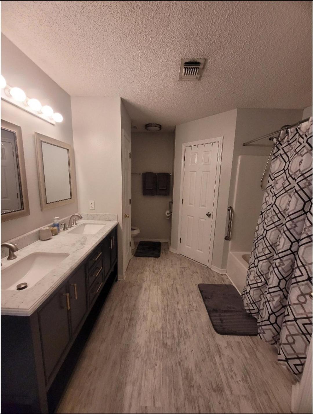 Bedroom Four Minutes From Beach Pensacola Exteriör bild